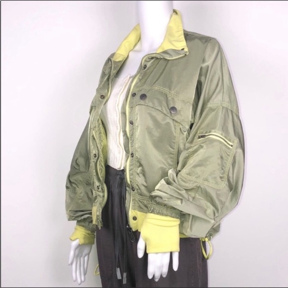 Free People Movement Olive Green &Yellow Reversible Windbreaker Opal Jacket SzXS - Picture 8 of 16